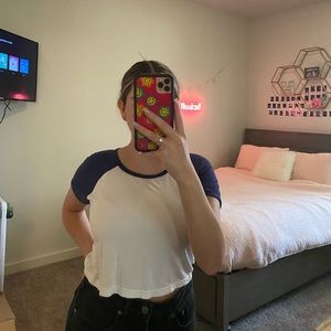 purple/white baseball tee